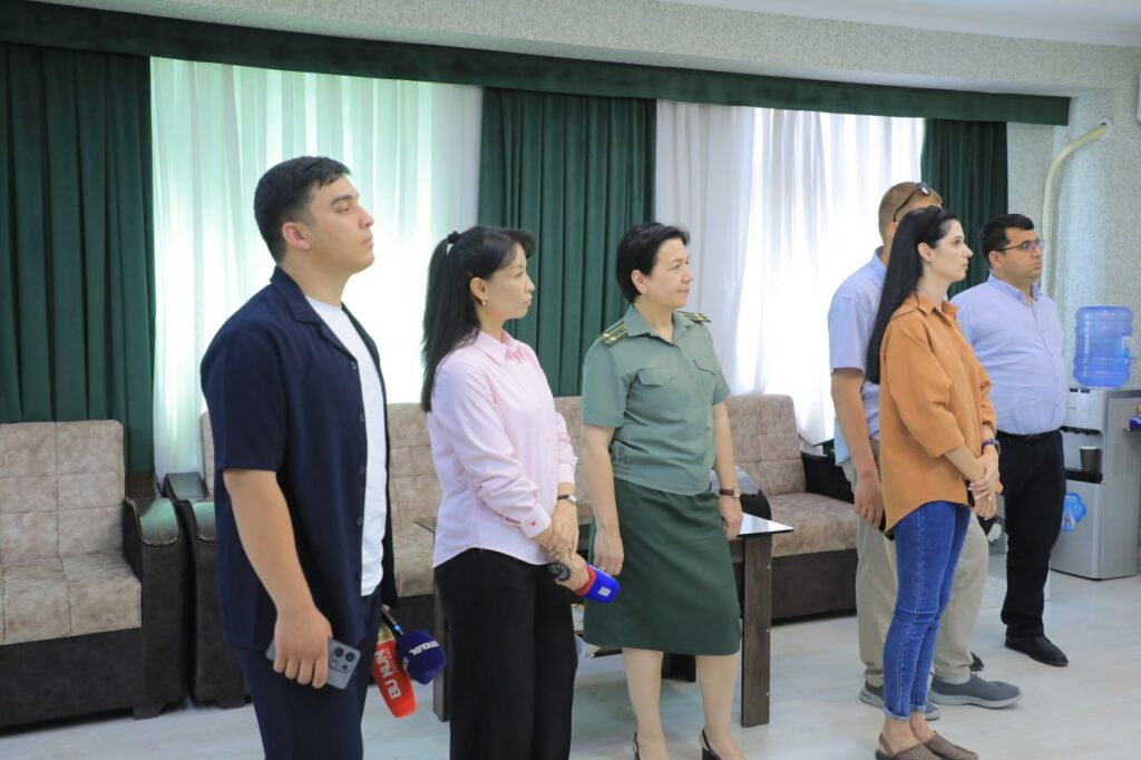 photo_2026-04-29_15-42-25-1024x682 В Бухарской области таможенным управлением был проведён пресс-тур с участием представителей средств массовой информации, посвящённый возможностям, созданным для экспортёров.