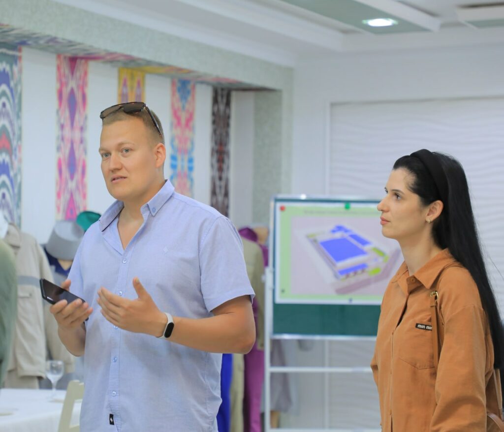 photo_2026-04-29_15-44-30-3-1024x878 В Бухарской области таможенным управлением был проведён пресс-тур с участием представителей средств массовой информации, посвящённый возможностям, созданным для экспортёров.